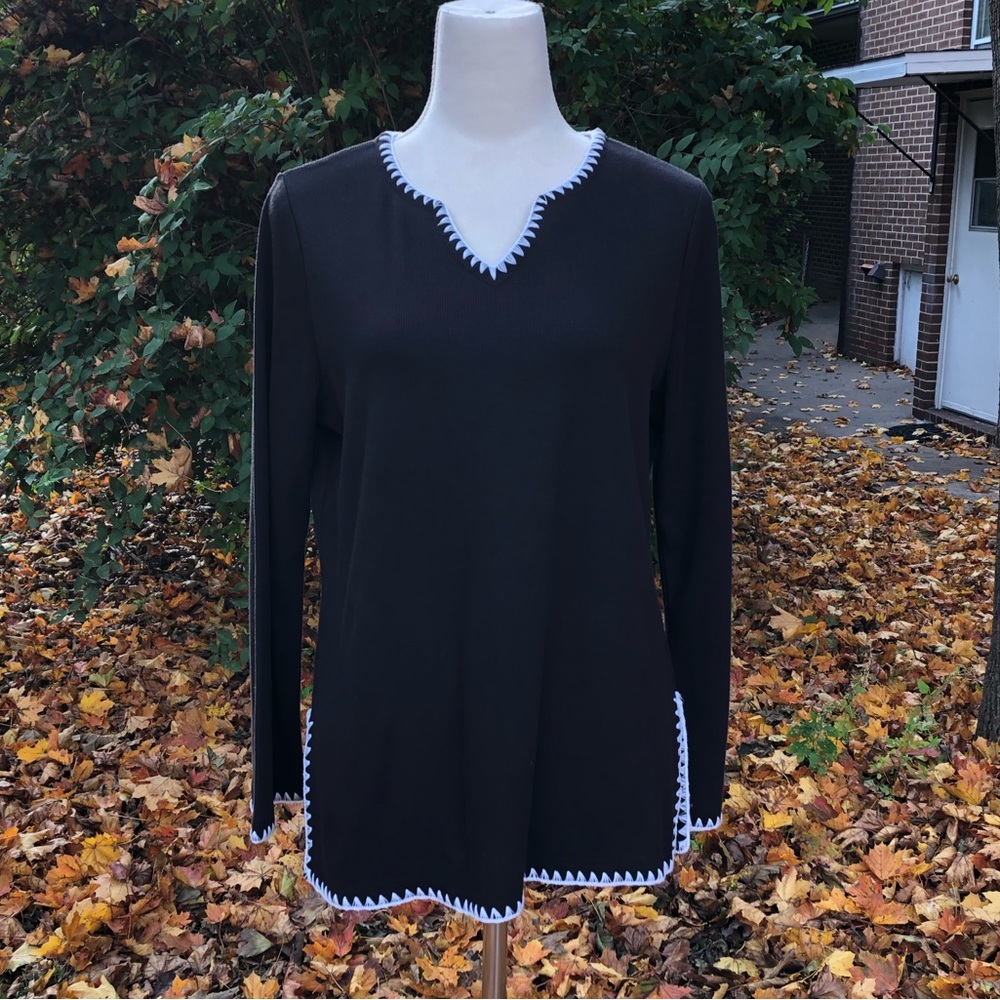 Rafaella☀️Black tunic top with embroidered edges - Picture 1 of 9